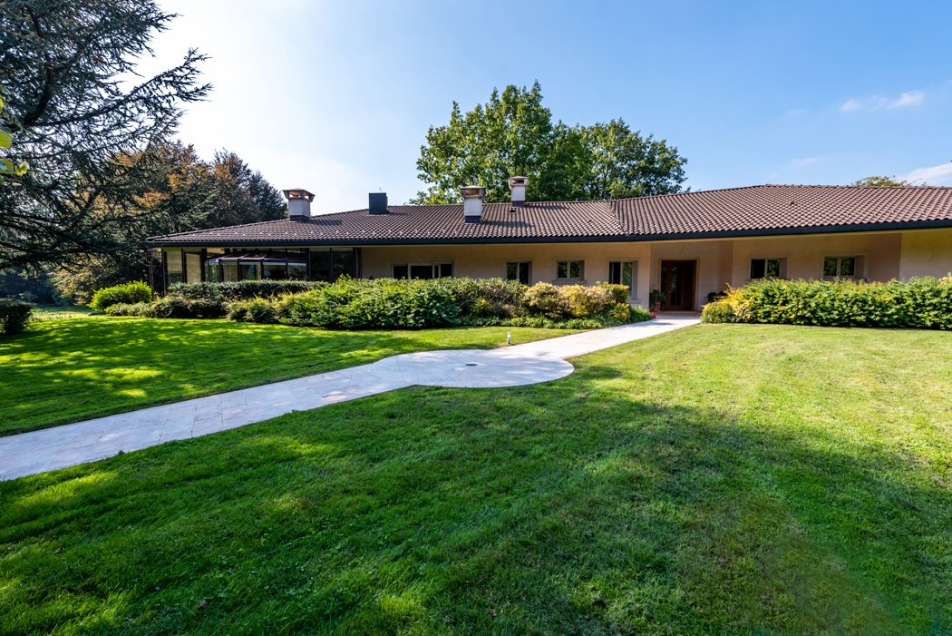 Villa in Casatenovo, Lombardy, Italy 4 - 11527887