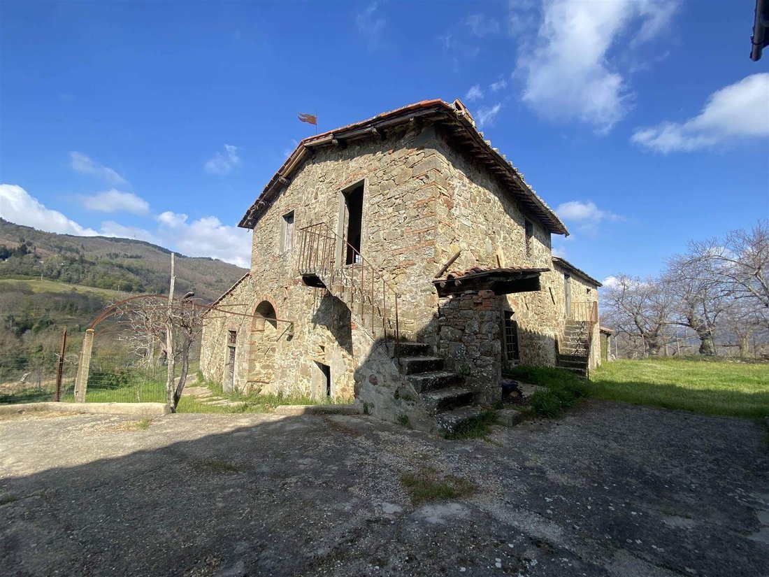 Prestigious Villa For Sale With Land In In Greve In Chianti, Tuscany, Italy For Sale (11528820)