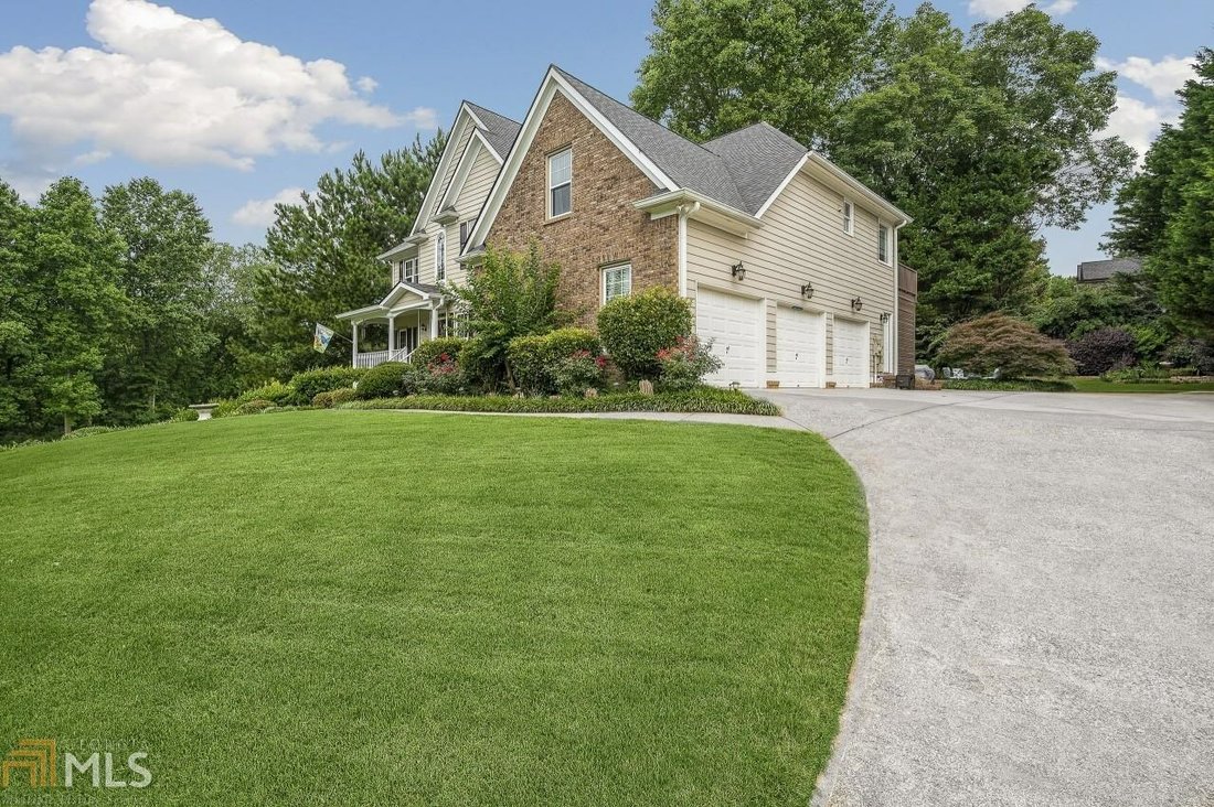 Single Family For Sale In Woodstock In Woodstock, United