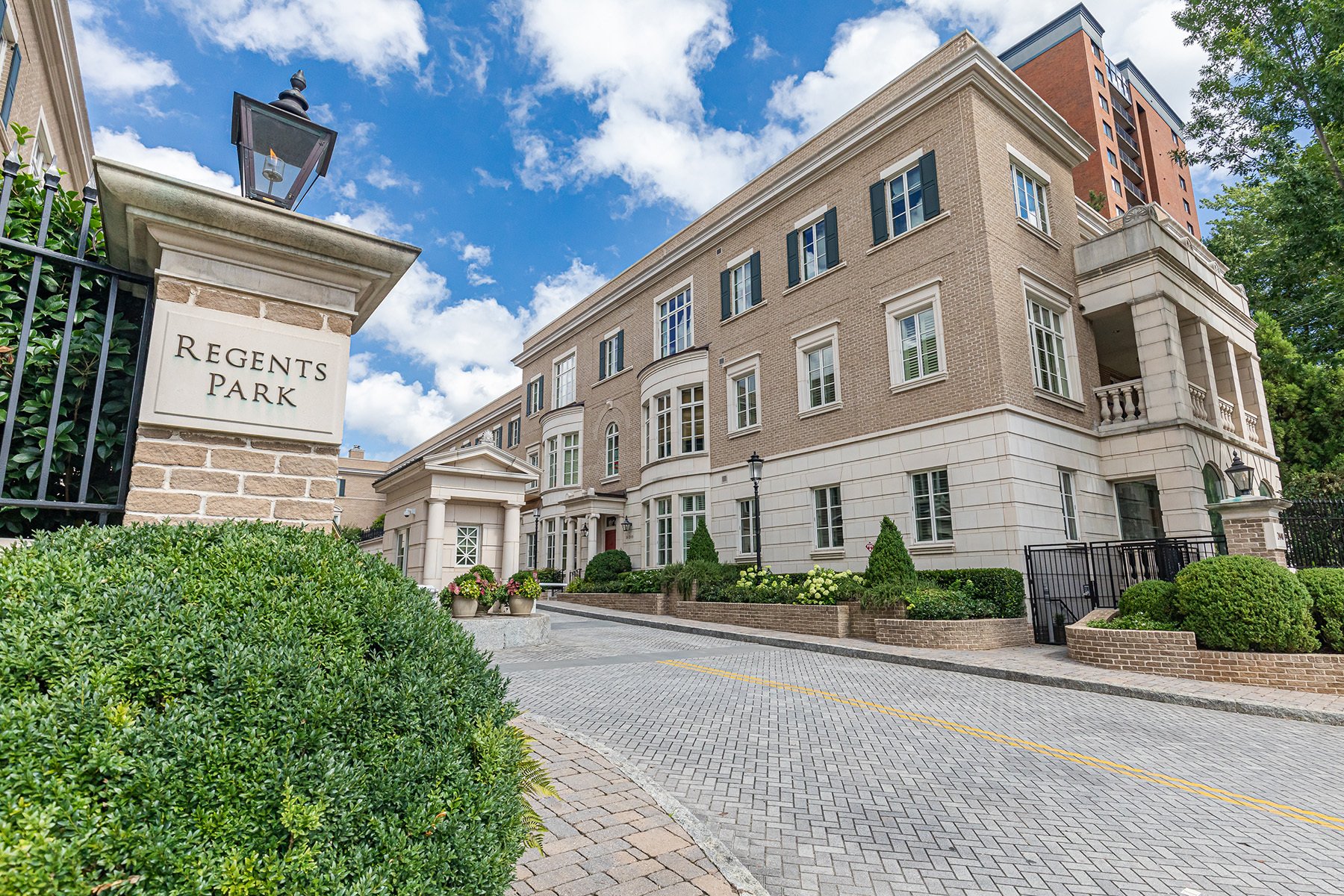 Exclusive, Gated And Very Private, Like New, In Atlanta,