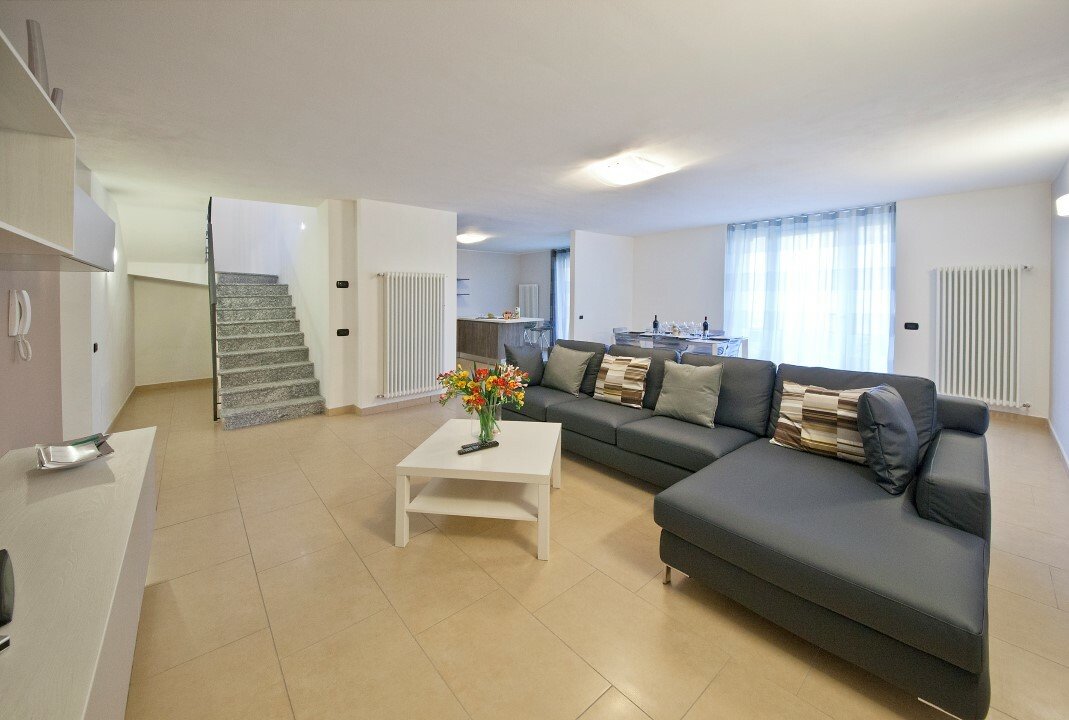 Lake Como Villa In Como, Lombardy, Italy For Sale (11539176)