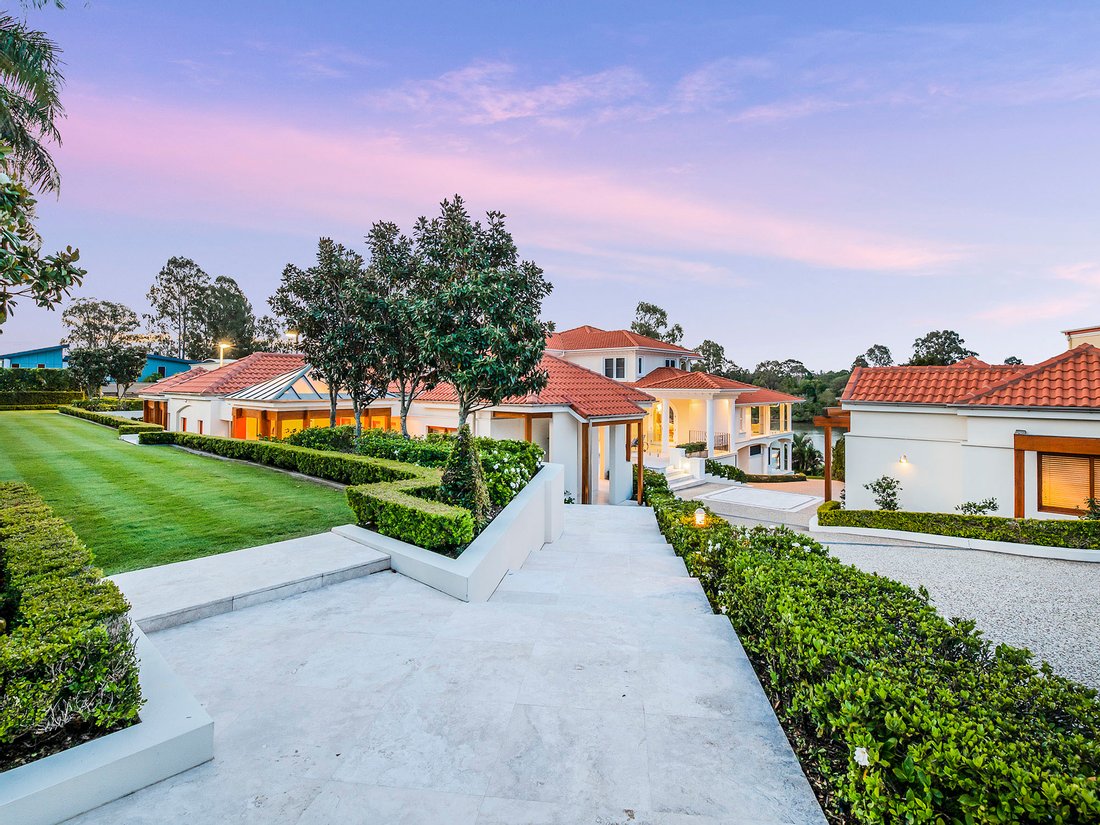 Unrivalled Luxury Riverfront Family Estate In Tennyson, Queensland