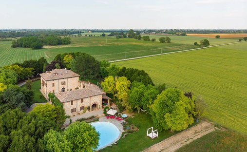 Casa en Emilia-Romaña, Italia 1