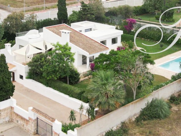 Villa in Santa Eulalia del Río, Illes Balears, Spanien 1