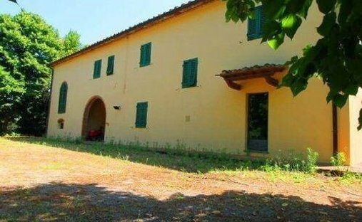 Farm Ranch in Center, Vinci, Tuscany 1
