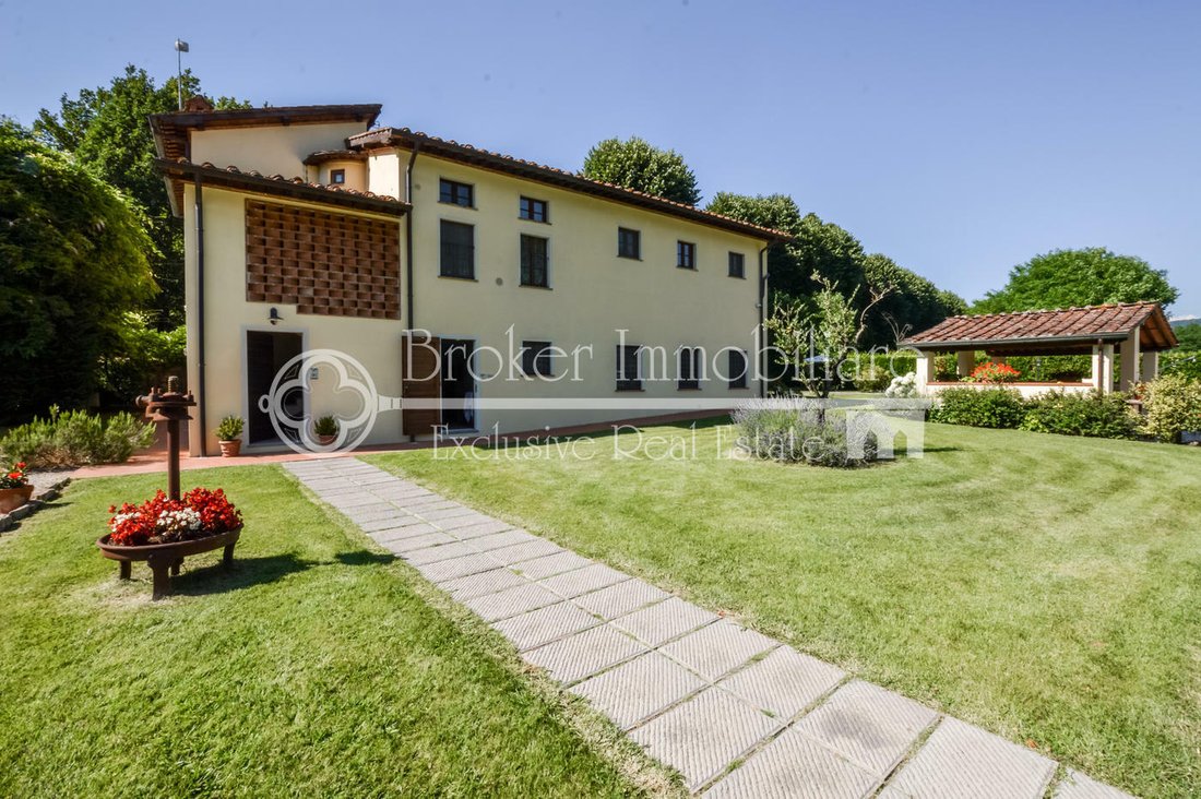 Villa en Camaiore, Toscana, Italia 2 - 11556295