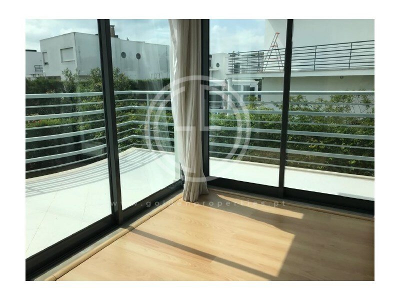 3 Bedroom Villas In Palmela Village, In Quinta Do Anjo, Setubal