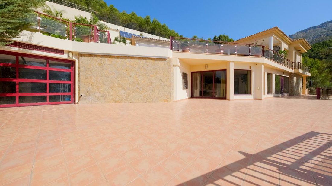Villa in Altea, Valencian Community, Spain 4 - 11557923