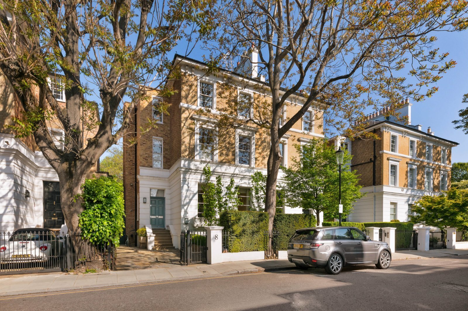 Substantial Freehold Residence In London, England, United Kingdom For