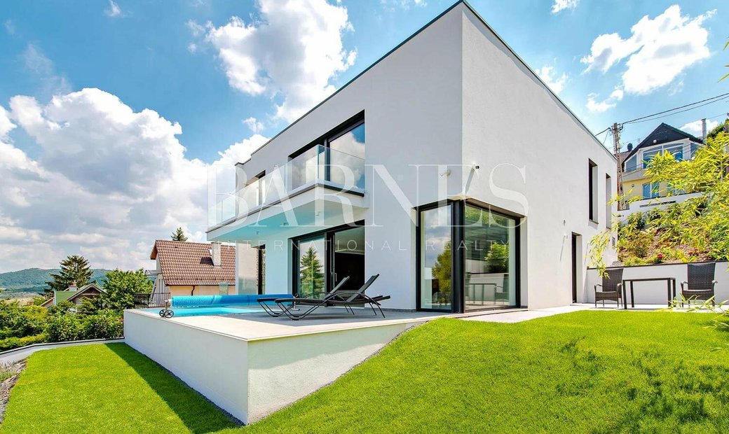 Villa Moderna En Buda En Budapest, Hungría En Venta (11559101)