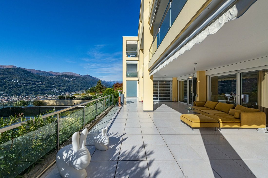 Apartment in Collina d'Oro, Ticino, Switzerland 2 - 11571806