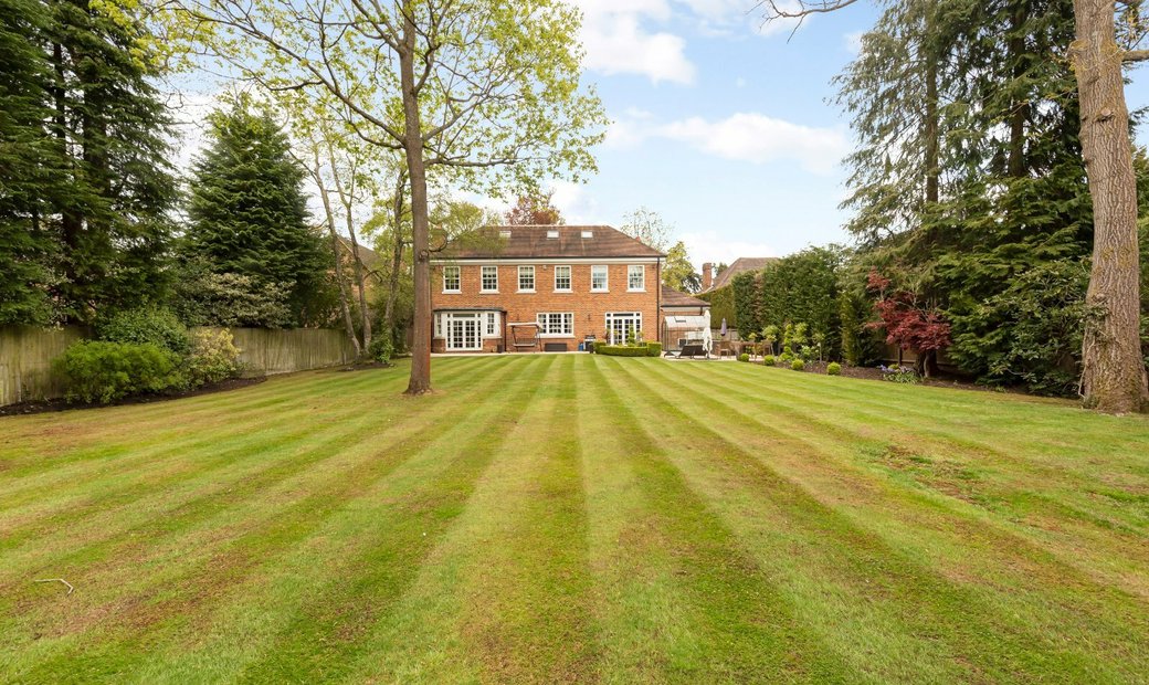 Impressive Gerrards Cross Home In Gerrards Cross, England, United