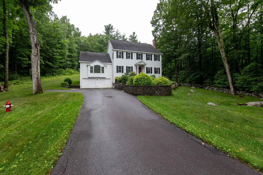 House in Pepperell, Massachusetts, United States 3 - 11592895