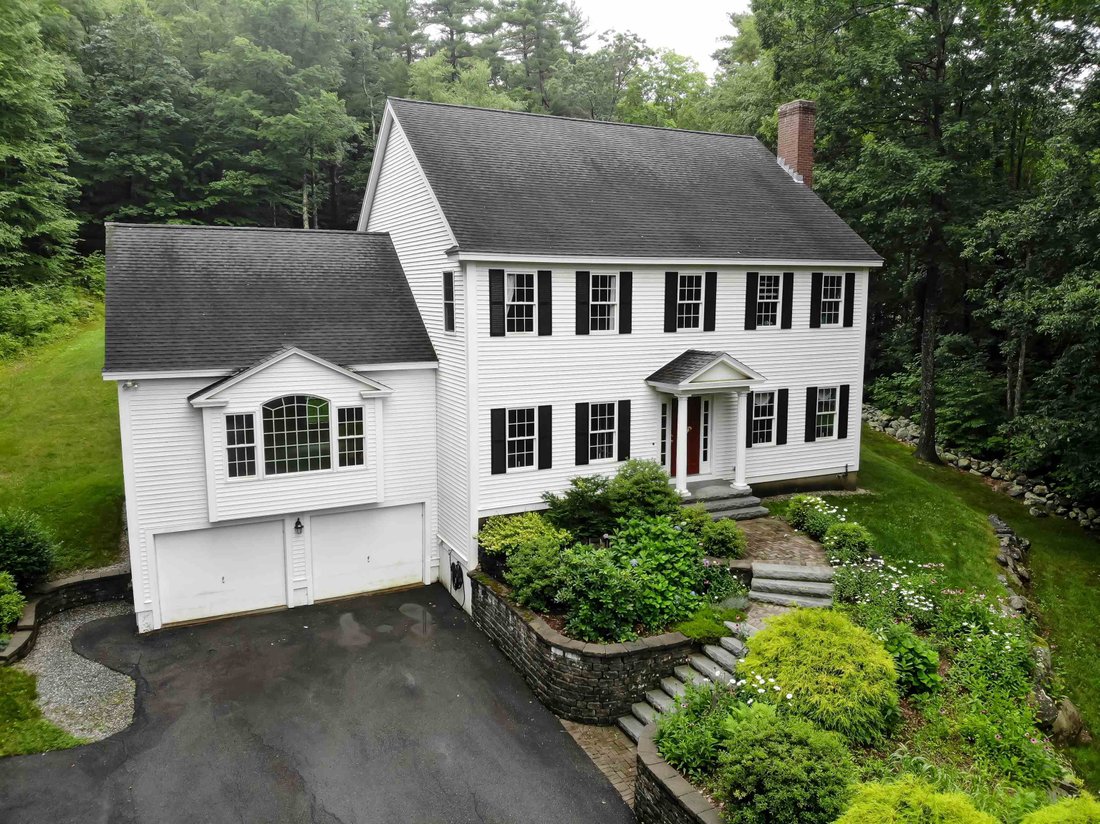 House in Pepperell, Massachusetts, United States 1 - 11592895