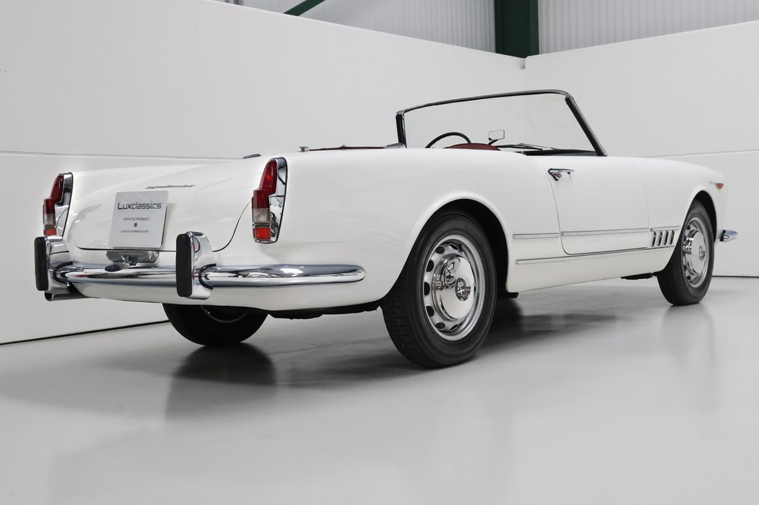 Cabriolet in Great Leighs, England, United Kingdom 3 - 11514868