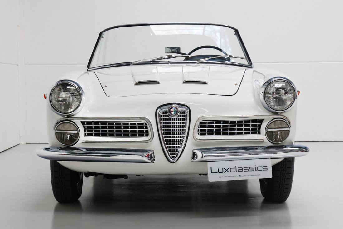 Cabriolet in Great Leighs, England, United Kingdom 5 - 11514868
