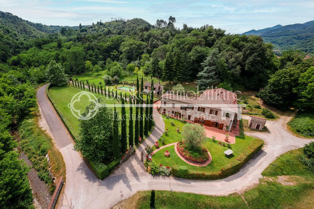 Villa in Historic Center, Lucca, Tuscany 1 - 11596953