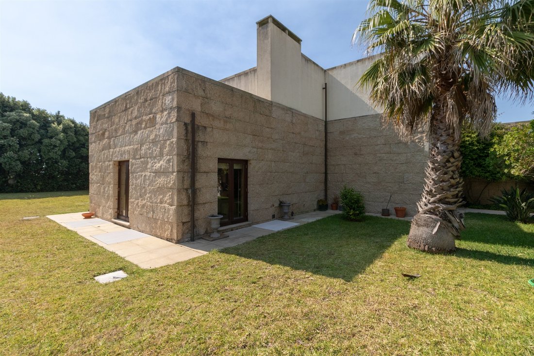 House in Matosinhos e Leca da Palmeira, Porto District, Portugal 2 - 11043575