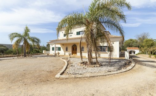 House in Loule (Sao Clemente), Algarve, Portugal 1