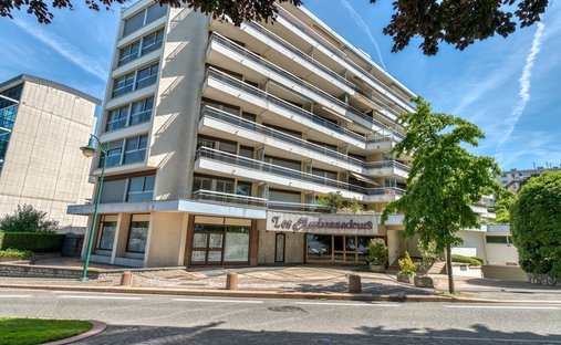 Apartment in Bord du Lac, Evian-les-Bains, France 1