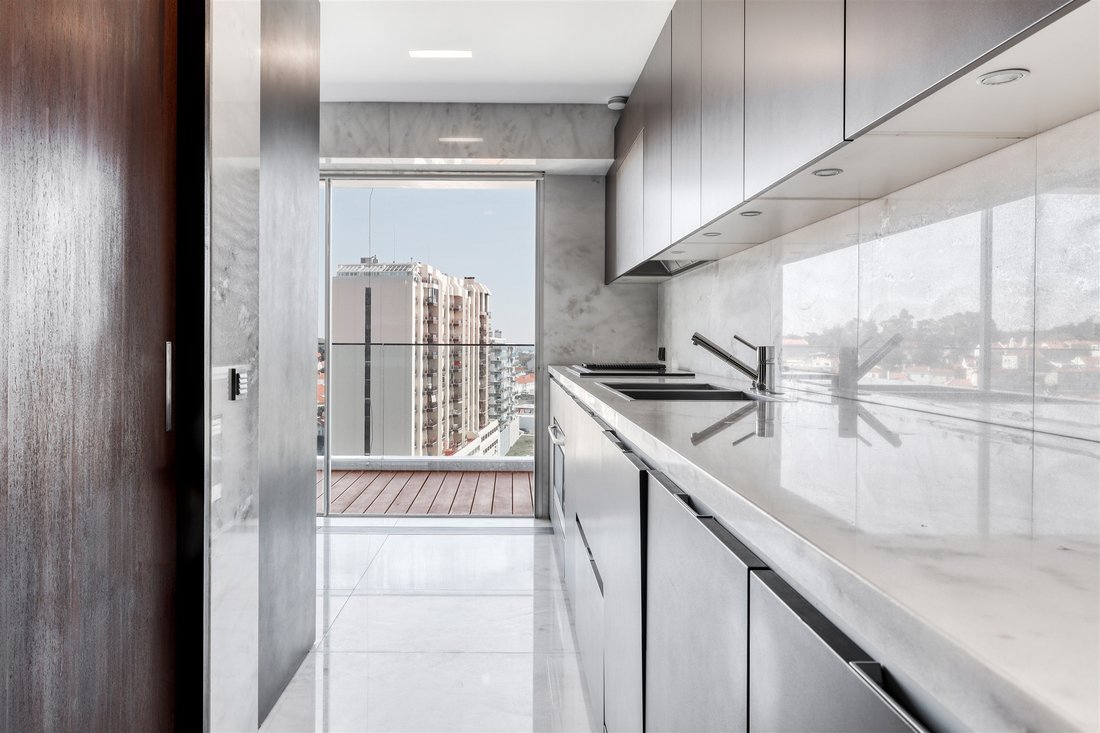 Apartment in Arroios, Lisbon, Portugal 2 - 10882098