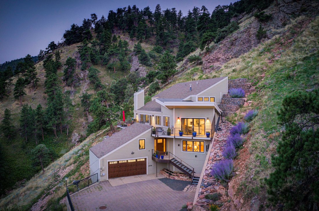 Casa Encantadora Rodeada De Impresionantes En Boulder, Colorado, Estados  Unidos En Venta (11606282)