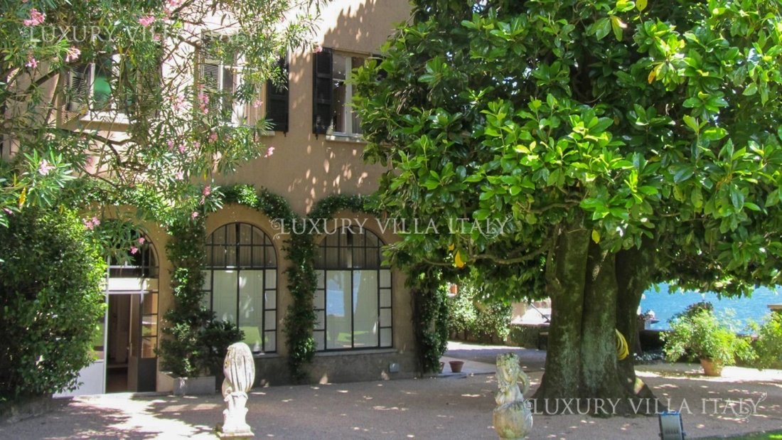 Luxury Lake Front Villa For Sale On Como Lake In Lenno, Lombardy, Italy