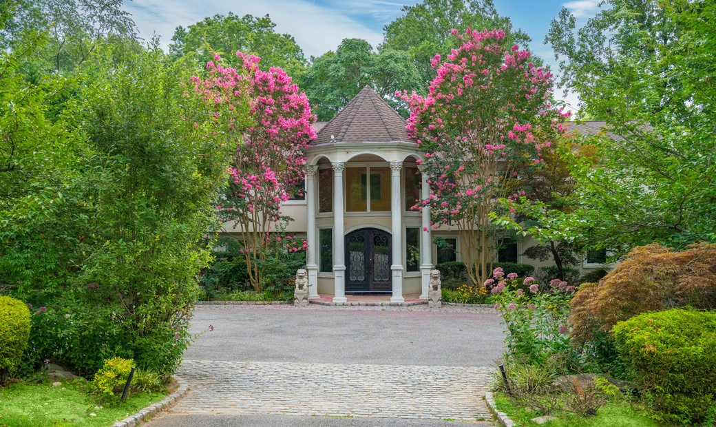 3 August Lane, Old Westbury, Ny 11568 In Old Westbury, New York, United