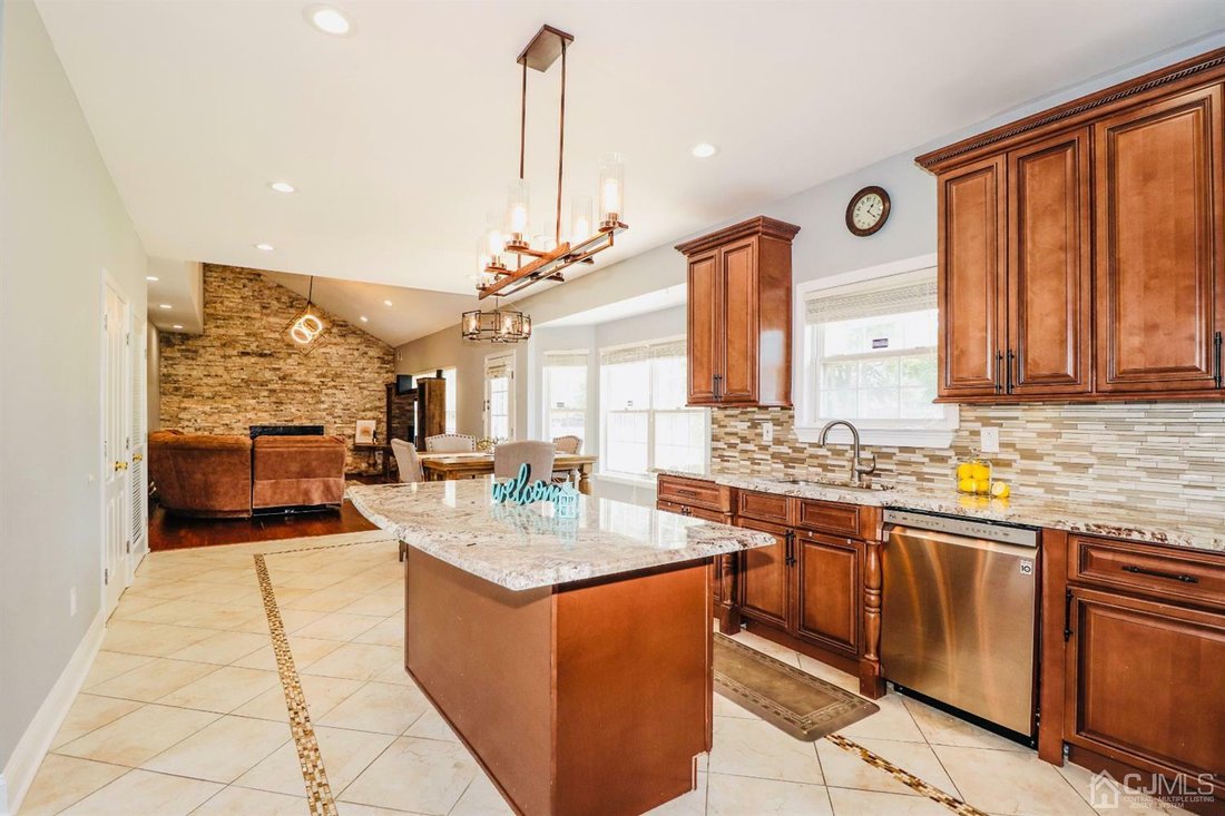 House in Piscataway, New Jersey, United States 5 - 11612793