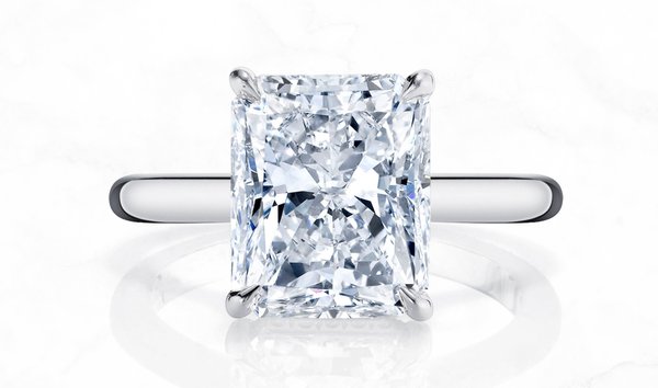 1.00ct Solitaire Radiant Cut Diamond Engagement Ring in Platinum (11616057)