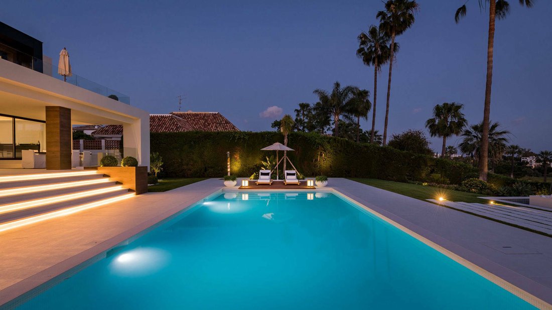 Villa in Nueva Andalucia, Marbella, Spain 5 - 11615587