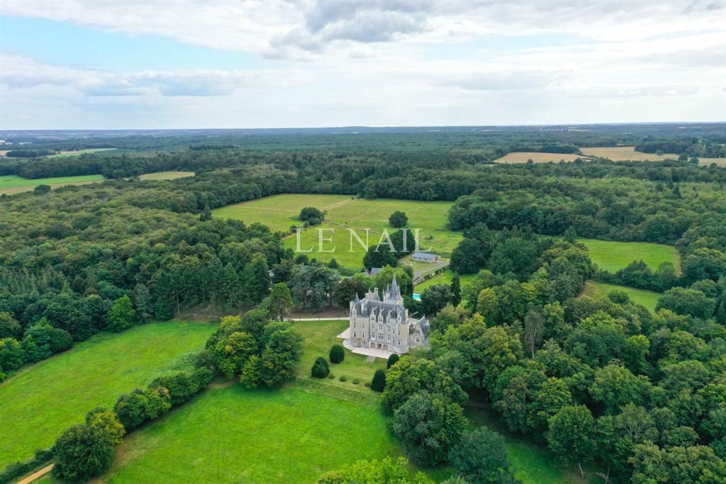 Château des Rêves Éternels: A 15th-Century Masterpiece Between Le Mans & Tours