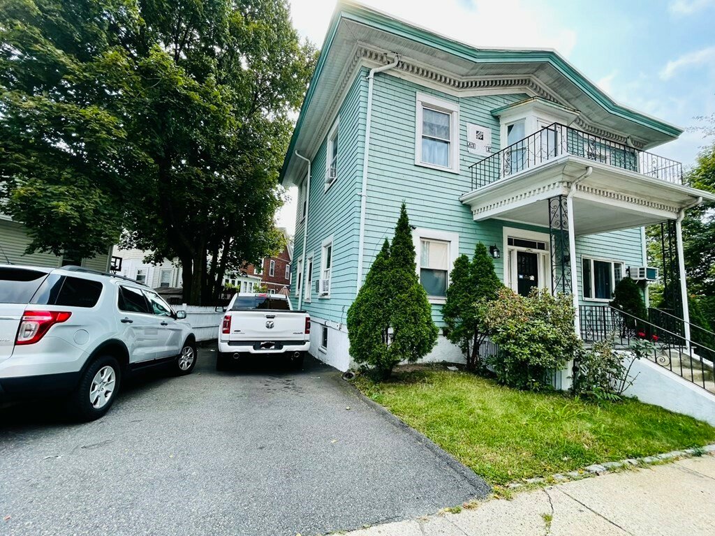 House in Medford, Massachusetts, United States 1 - 11627471