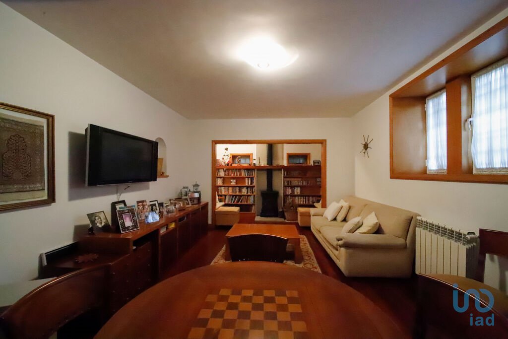 Townhouse in Oliveira de Azemeis, Santiago de Riba-Ul, Ul, Macinhata da Seixa e Madail, Aveiro District, Portugal 4 - 11630584