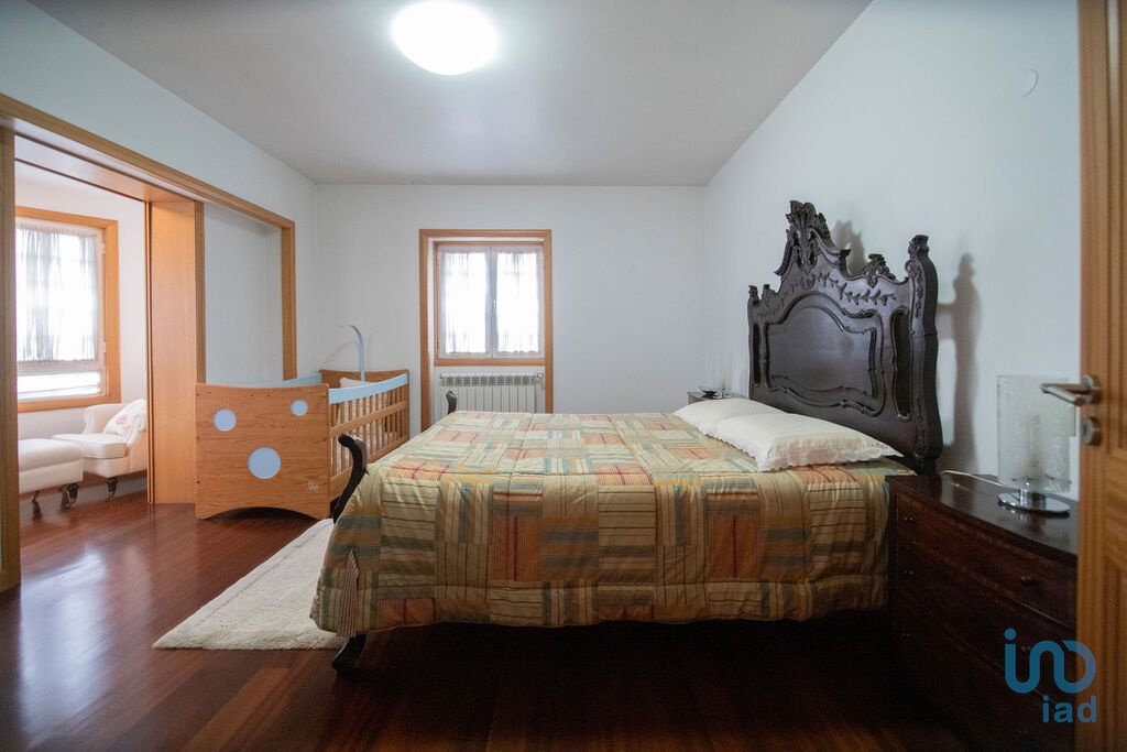 Townhouse in Oliveira de Azemeis, Santiago de Riba-Ul, Ul, Macinhata da Seixa e Madail, Aveiro District, Portugal 5 - 11630584