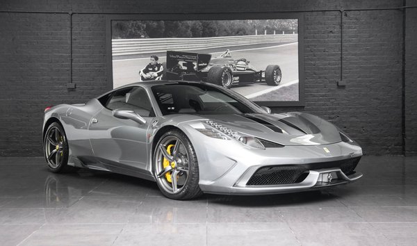 2015 Ferrari 458 (11633573)