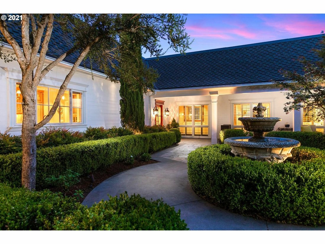 Private Oasis In Portland In Cedar Hills, Oregon, United States For