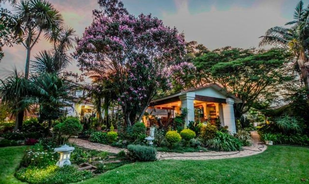 A Chance To Live Your Dream In White In White River, Mpumalanga, South