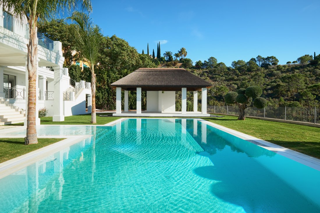 Villa in Benahavis, Andalusia, Spain 4 - 11647974