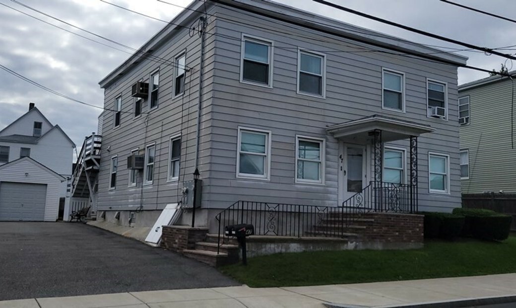Casa Multifamiliar De 6 Dormitorios En Revere, Massachusetts, Estados