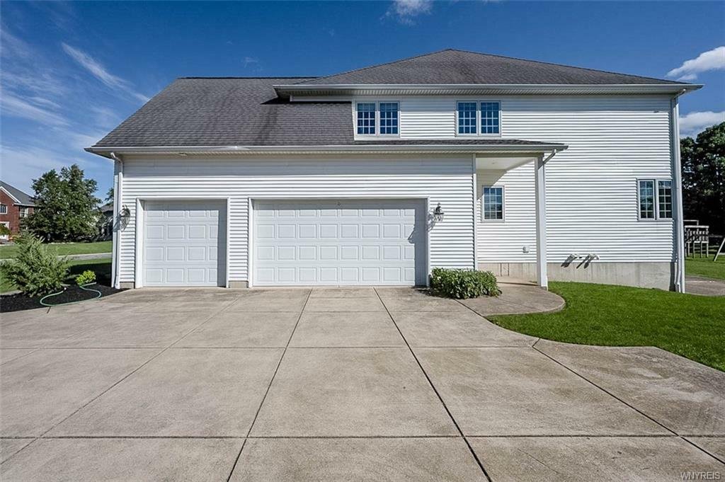 House in Clarence Center, New York, United States 4 - 11648511