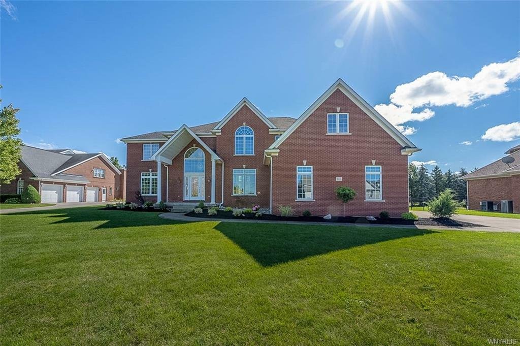House in Clarence Center, New York, United States 1 - 11648511