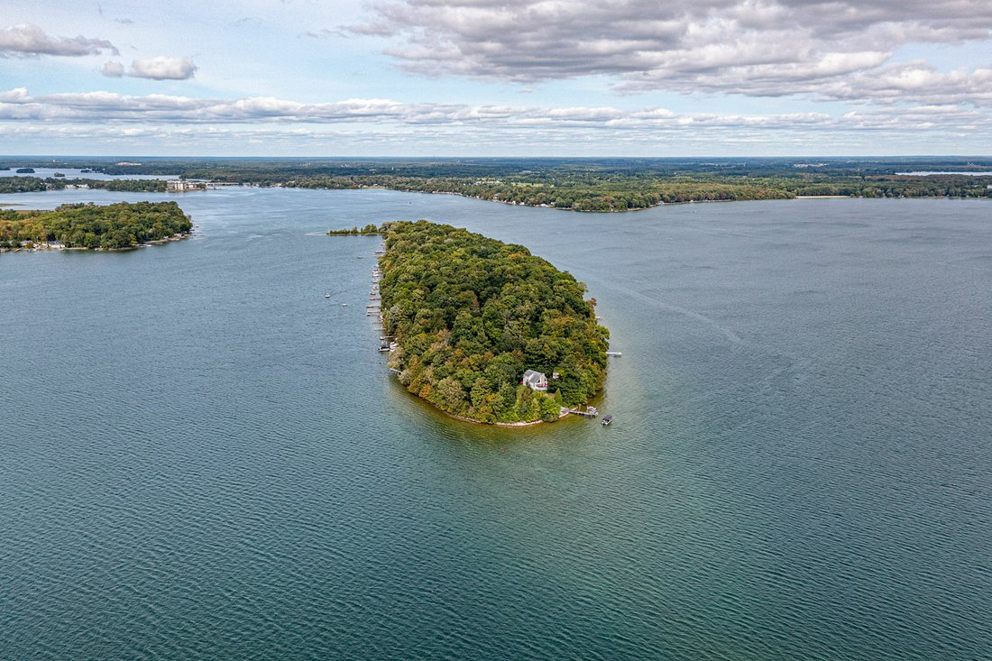 House in Orillia, Ontario, Canada 4 - 11648284