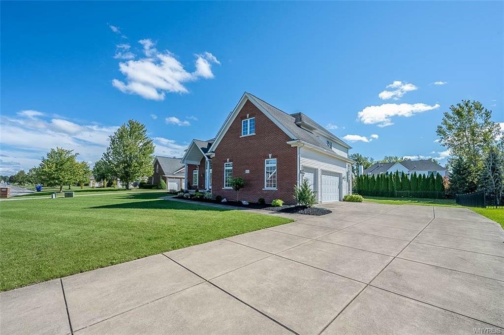 House in Clarence Center, New York, United States 3 - 11648511