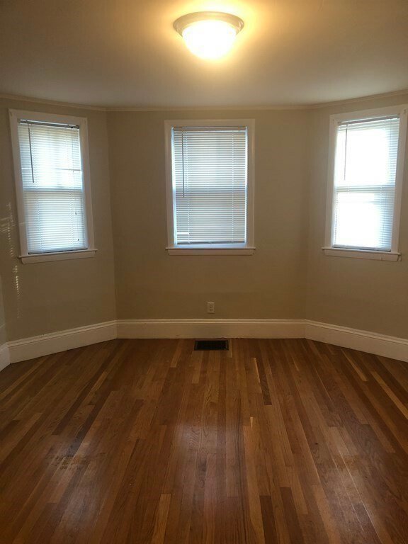 House in Saugus, Massachusetts, United States 5 - 11662457