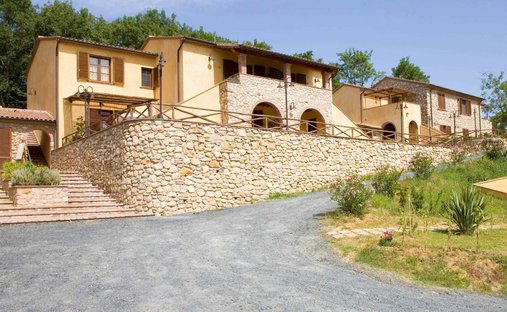 Estate in Montecatini Val di Cecina, Tuscany, Italy 1