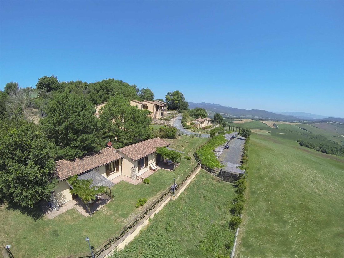 Estate in Montecatini Val di Cecina, Tuscany, Italy 4 - 11668827