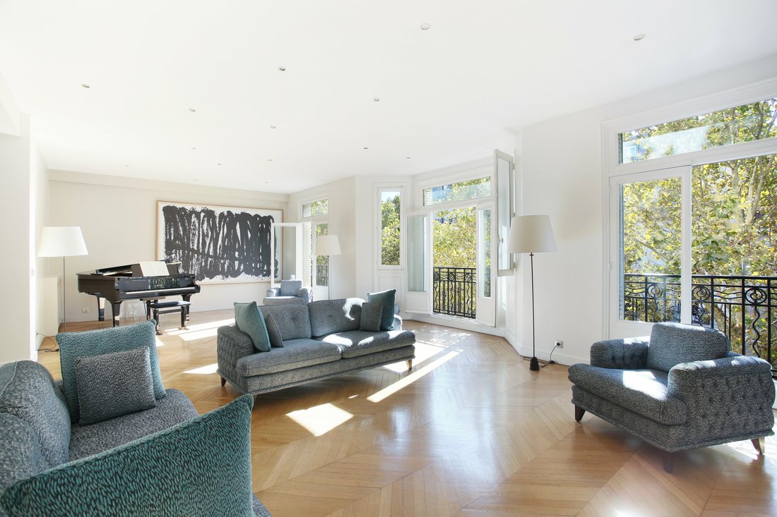 Apartment in Paris, Île-de-France, France 1 - 11669071