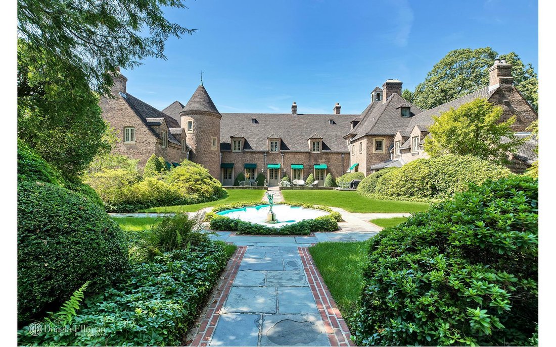 House Glen Cove In Glen Cove, New York, United States For Sale (11650604)