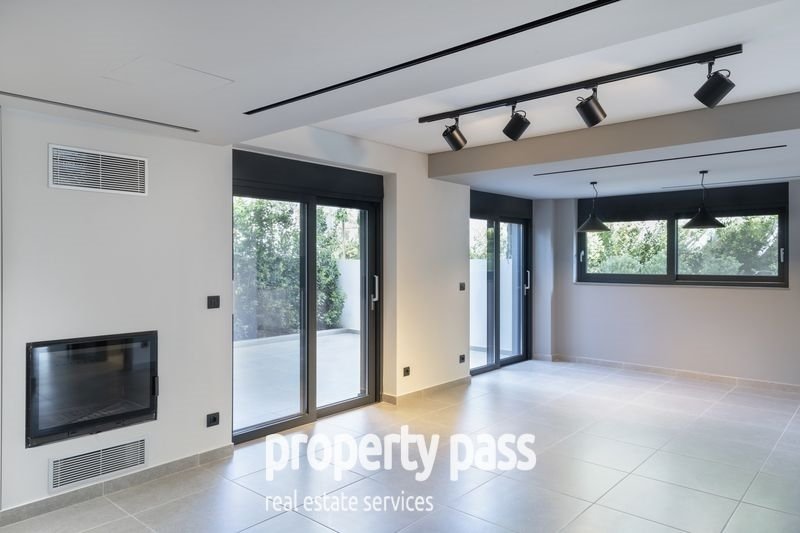 Apartamento en Vouliagmeni, Ática, Grecia 1 - 11679640